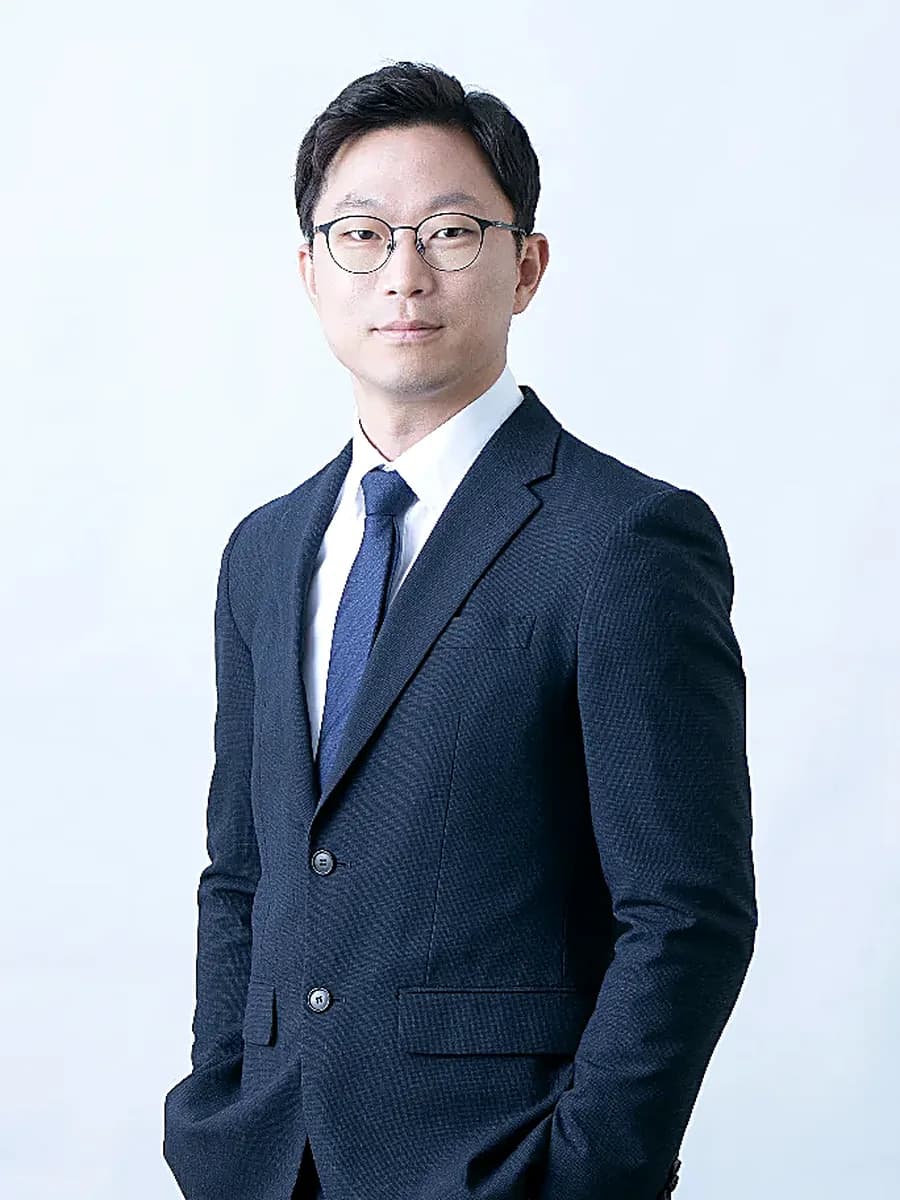 Dr. Ryan J. Y. Kim, Associate Dentist at Mirabel Dental Eastwood